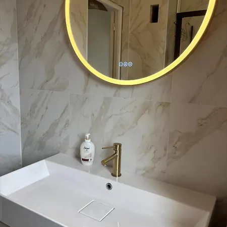 5min De La Apartment