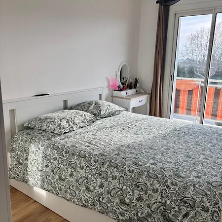 Apartment 5min De La *